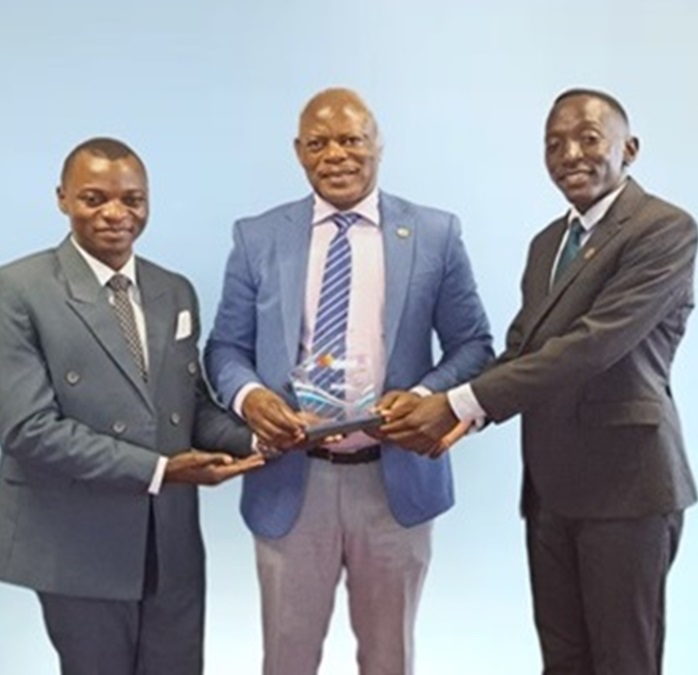 NGL Students Recognize and Award Prof. Barnabas Nawangwe